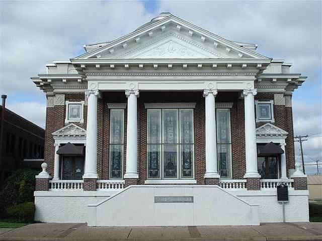 1st image of 602 Green Ave