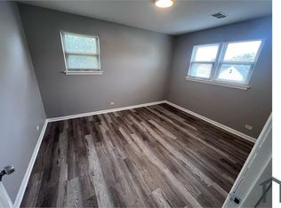 8216 S Exchange Ave #2, Chicago, IL 60617