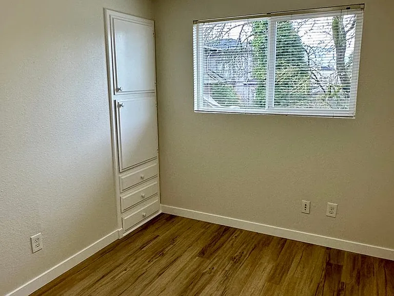 305 6th Townhomes Ave — Photo 15