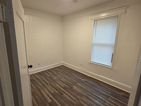 3rd image of 138 S 10th St APT 2