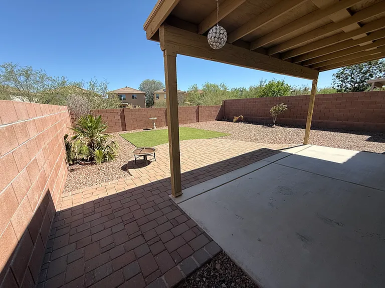 917 W Placita Canalito — Photo 22
