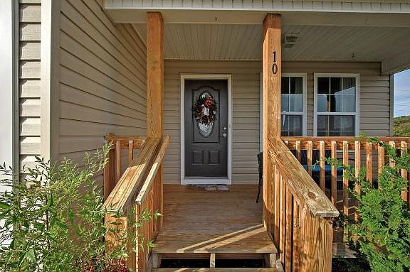 2nd image of 10 Boles Dr