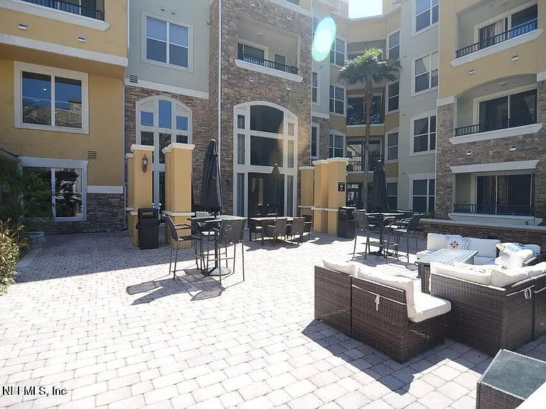 8539 Gate Pkwy W #121 — Photo 35