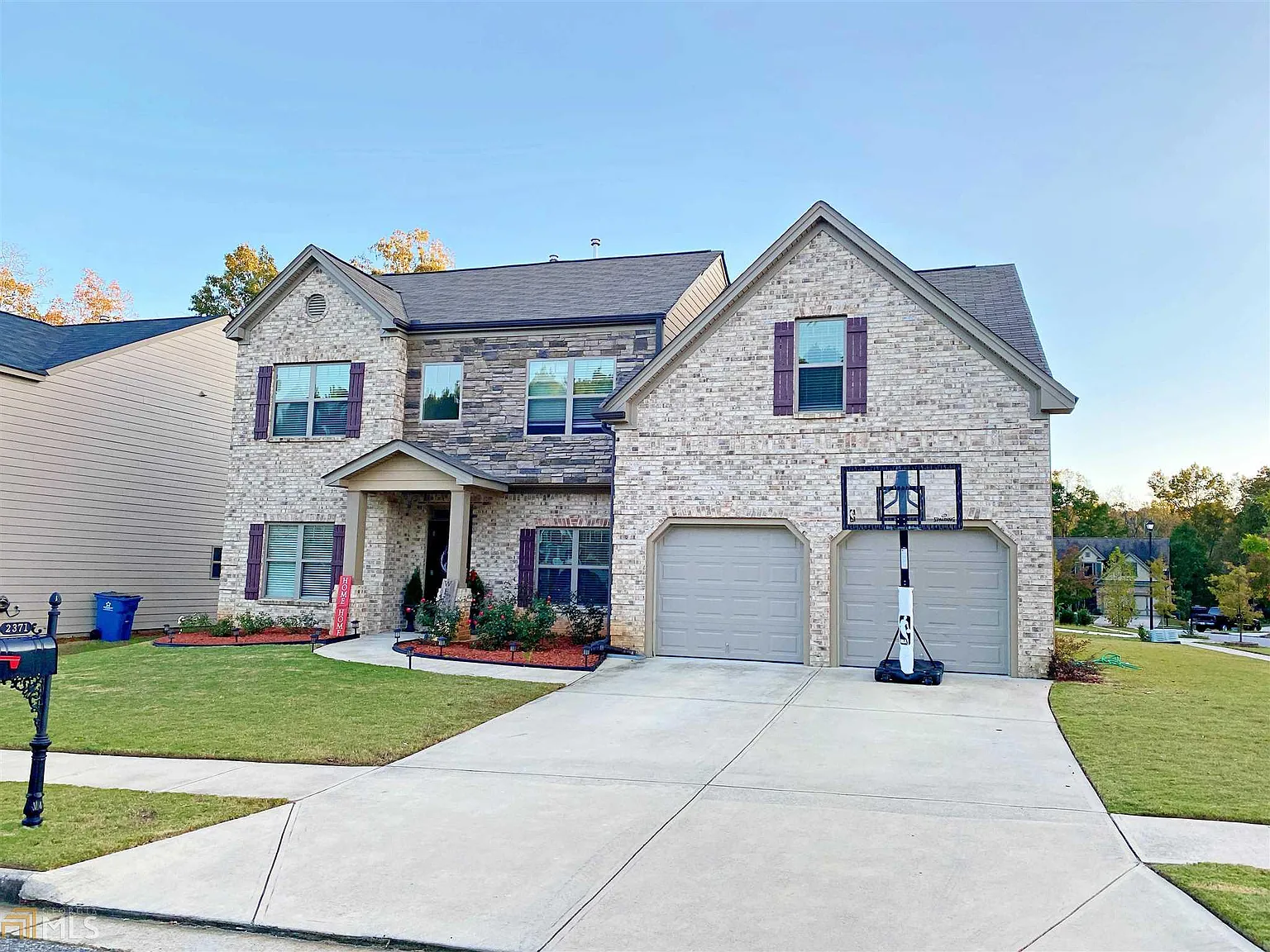 2371 Foxy Dr photo 1