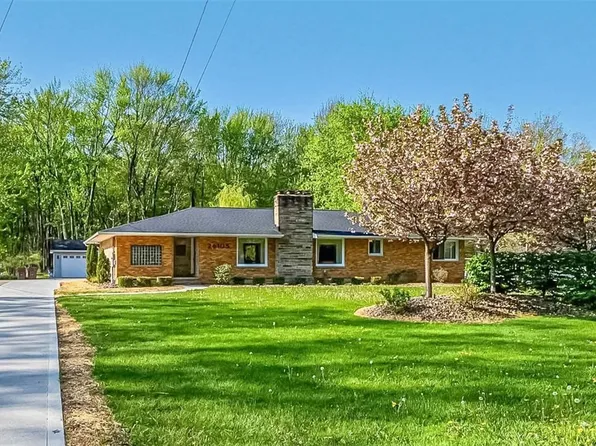 26105 Westwood Rd, Westlake, OH 44145