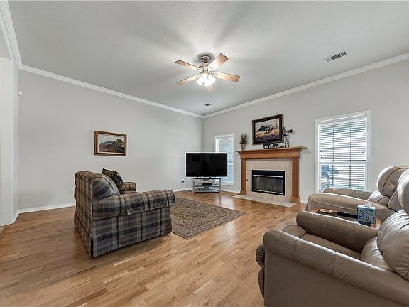 5th image of 2610 Colony Vista Dr