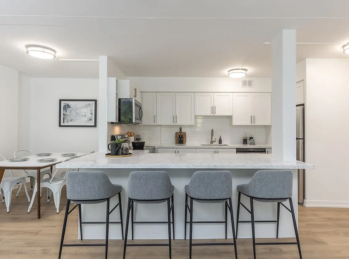 240 Markland Drive — Photo 3