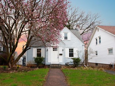 26 Fairlawn Street, West Hartford, CT, 06119