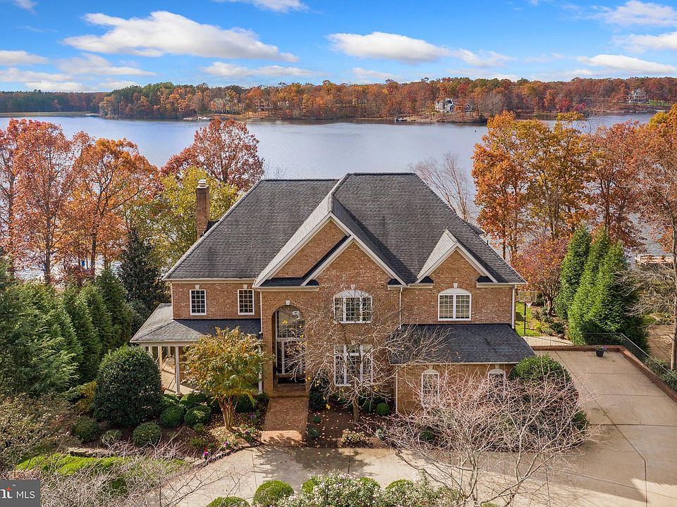 1st image of 10814 Perrin Cir