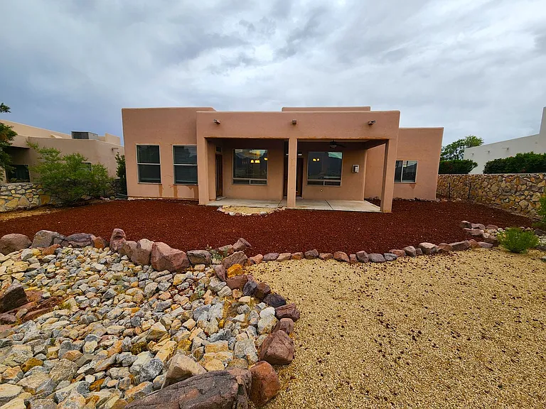2105 San Patricio Loop — Photo 42