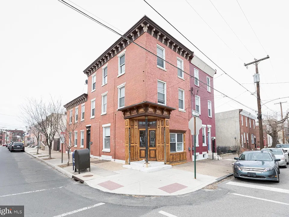 2434 E Dauphin St #2F