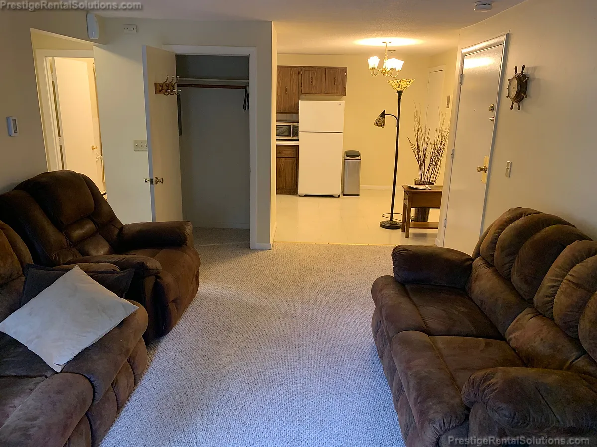 Building Photo - 40 Dinan Dr #21