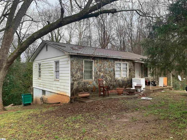 126 Jolly Dr, Gaffney, SC 29341