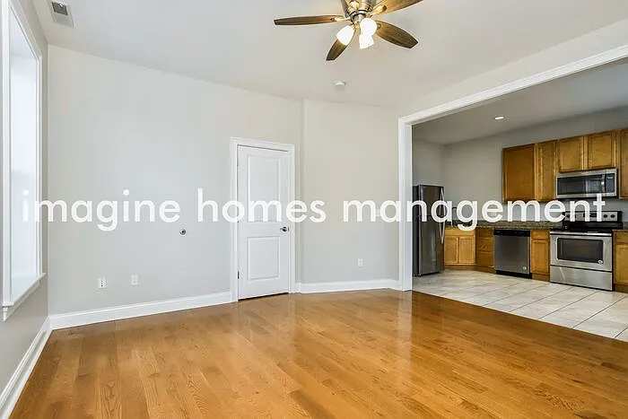 3 bed, 1.0 bath, 1170 sqft, $1,600 — Photo 2