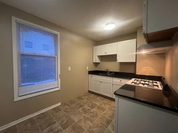 581 Park Street, 581 Park St, Saint Paul, MN 55103