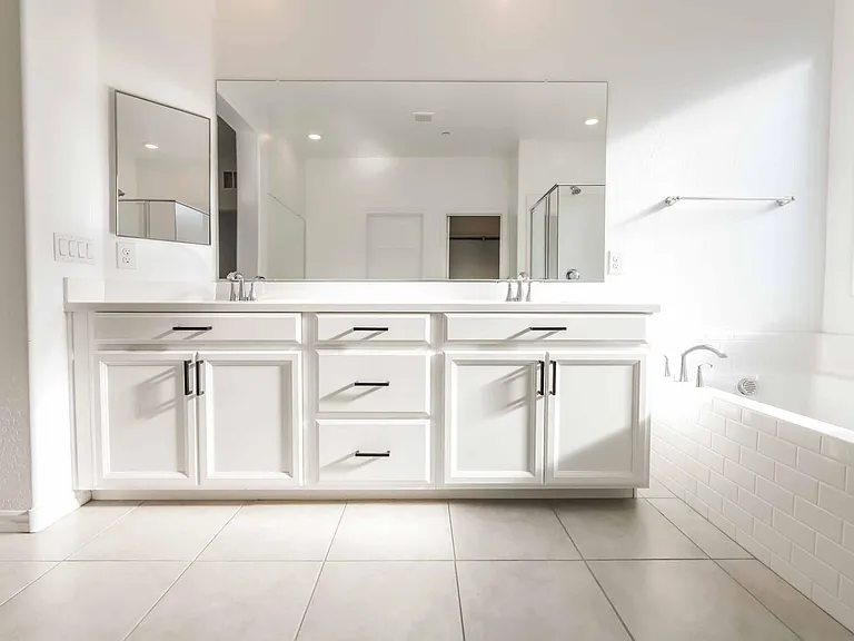 906 Sycamore Falls St — Photo 43