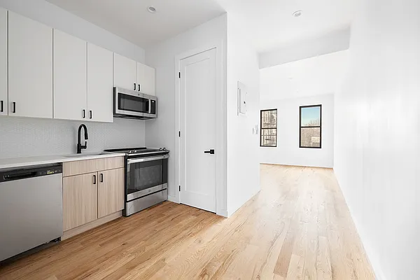 Rented by Brown Harris Stevens | media 9