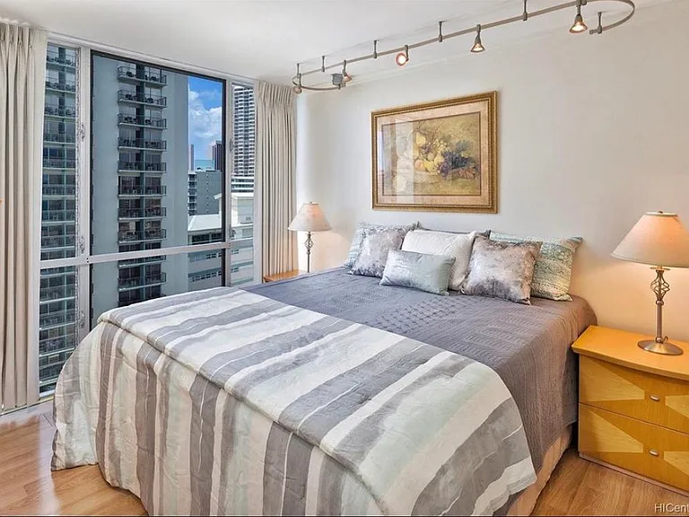 1925 Kalakaua Ave #1203 — Photo 4