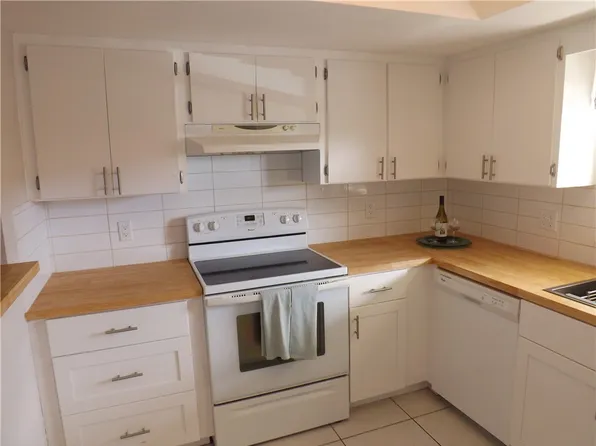 400 18th St APT F7, Vero Beach, FL 32960