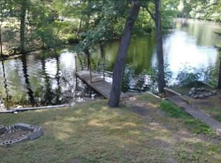 27 Lakeside Dr, Hope Valley, RI 02832