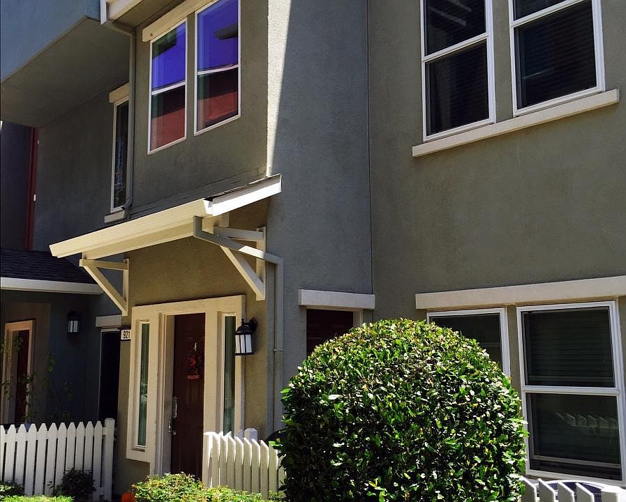 1st image of 921 Alta Mar Ter