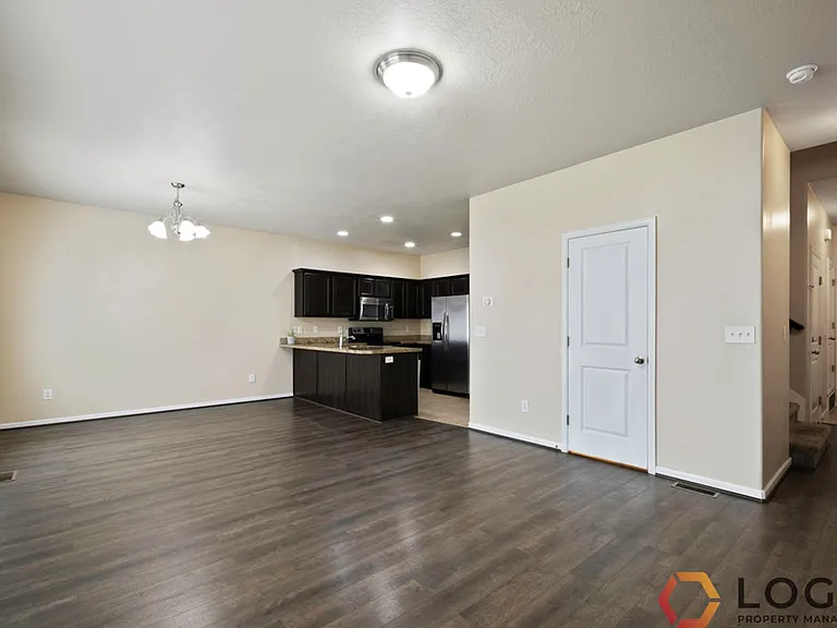 7909 Spring Station Way — Photo 4