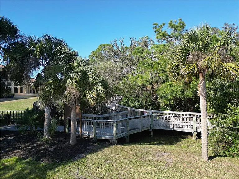 490 Montelluna Dr — Photo 71