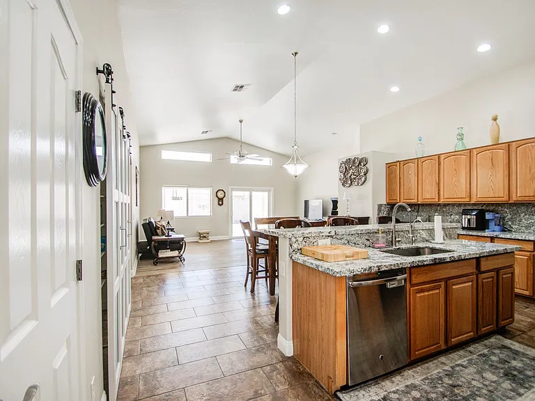 43205 W Roth Rd — Photo 6