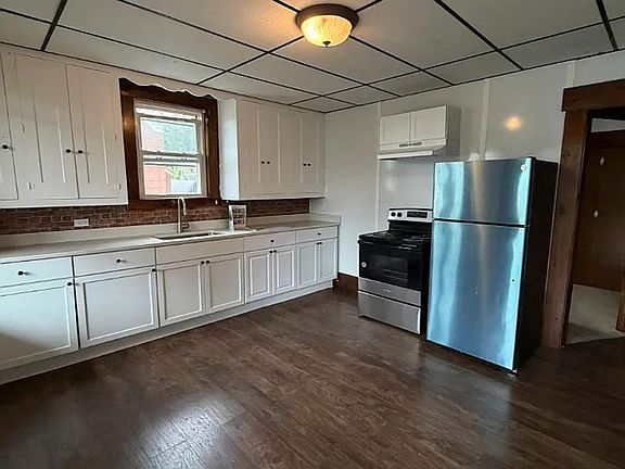 2nd image of 35 Summer St