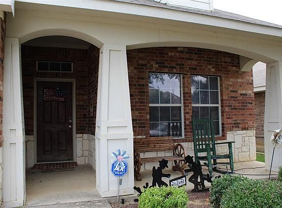 2nd image of 641 Hutchins Dr