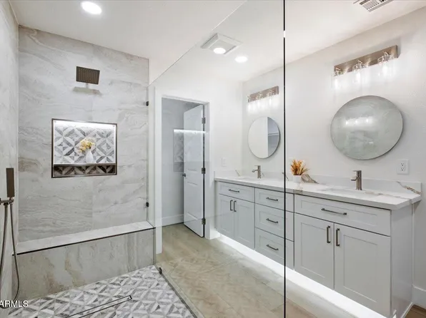 7725 E RANCHO VISTA Drive, Scottsdale, AZ 85251