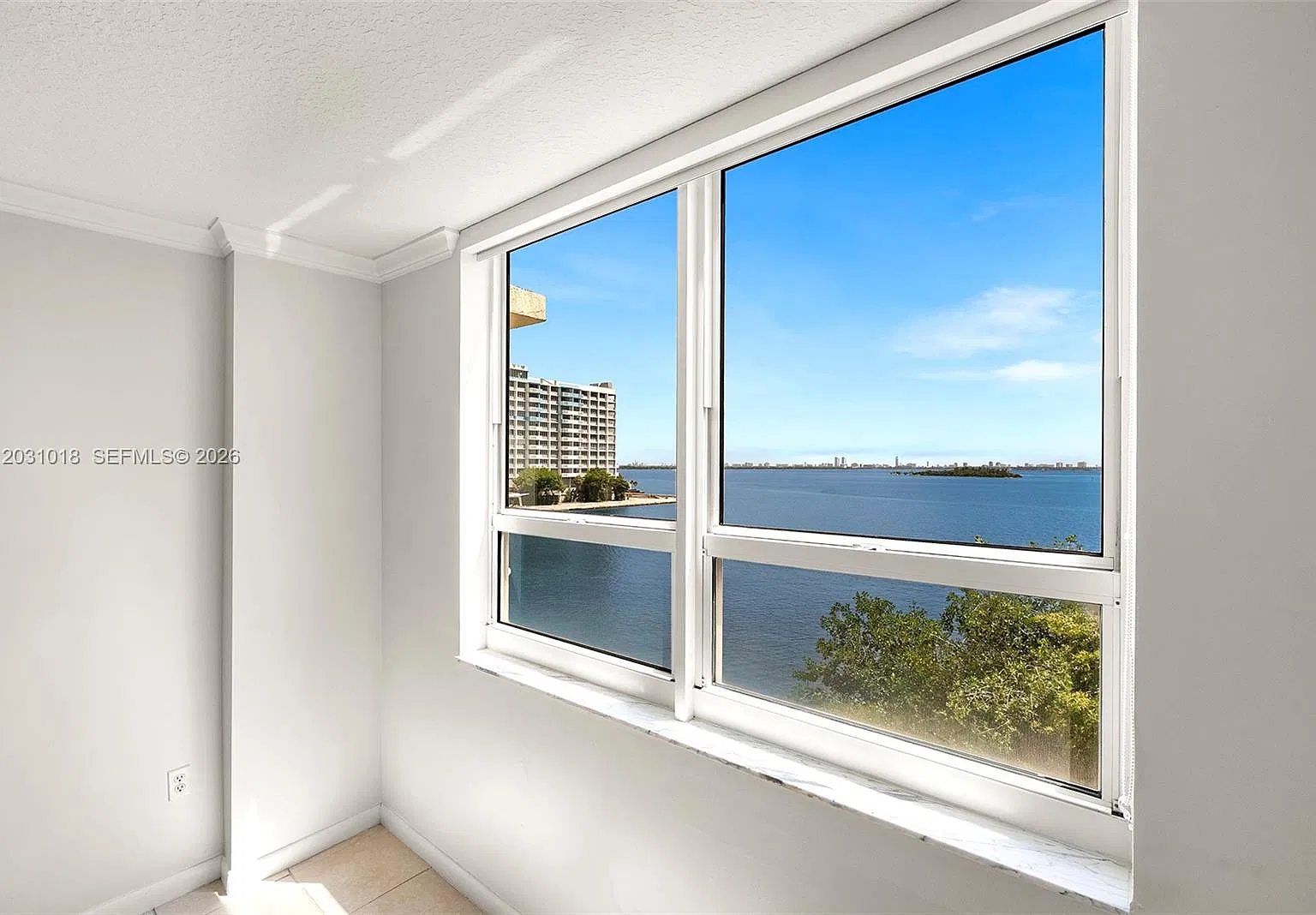 Cite Condo — Photo 2