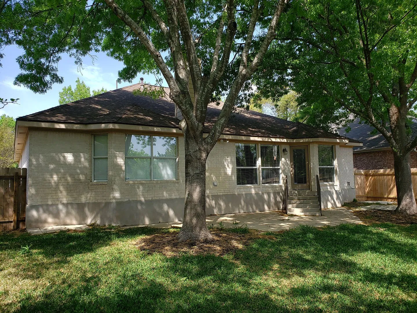 3-Bedroom, 2 Bath Single Family for Rent in Cedar Park, TX| Attached Garage & Modern Kitchen — Photo 3