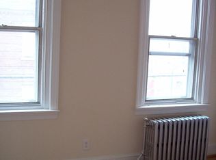 724 Tasker St APT 2, Philadelphia, PA 19148