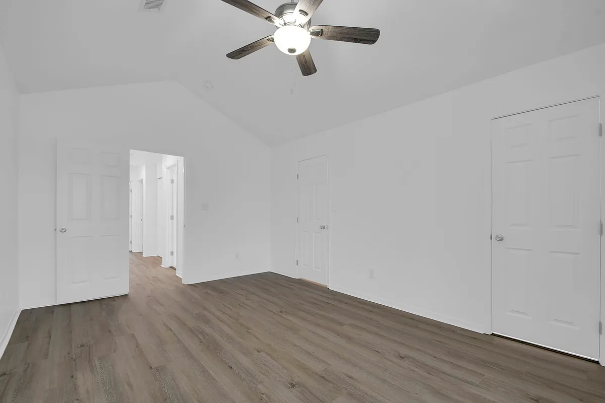 Building Photo - 1004 E Fannin St #1006