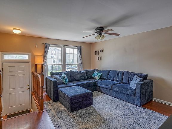 4th image of 141 Armerina Dr