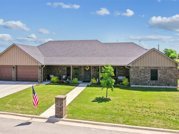 820 Fleitman Dr, Muenster, TX 76252