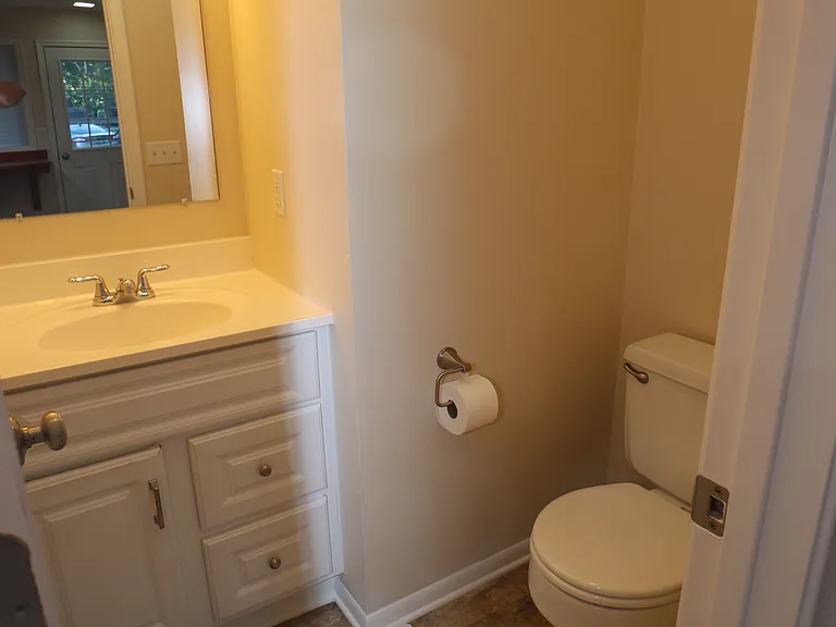 208 Manchester Dr #208 — Photo 14
