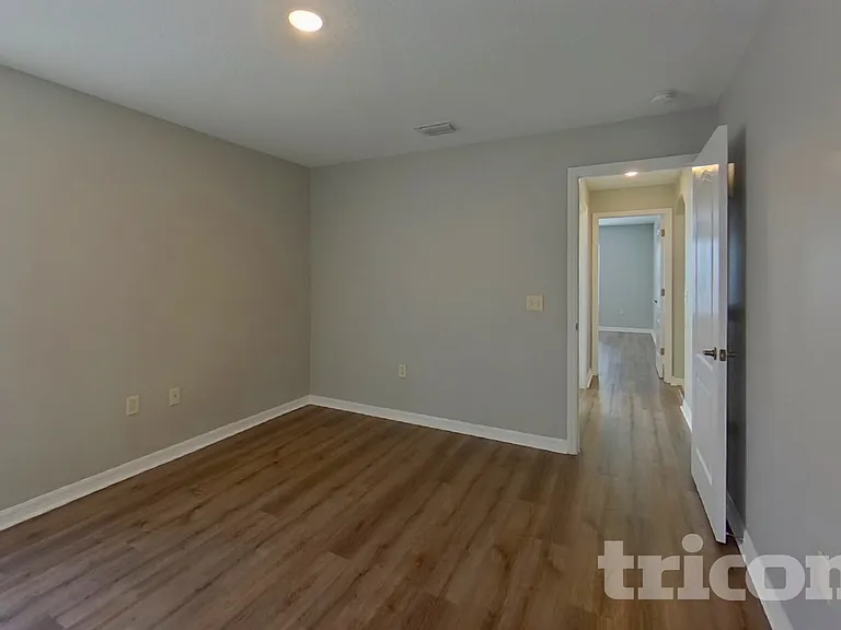 10402 Pleasant View Dr — Photo 12