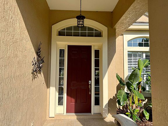 2nd image of 505 Pebble Brook Dr