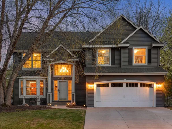 8135 Long Meadow Point, Eden Prairie, MN 55347
