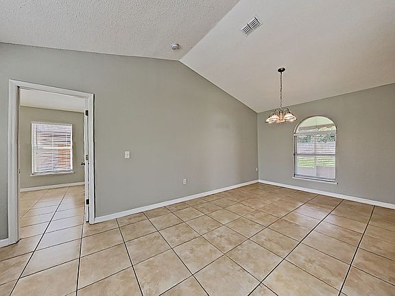 5th image of 3160 Atwater Dr