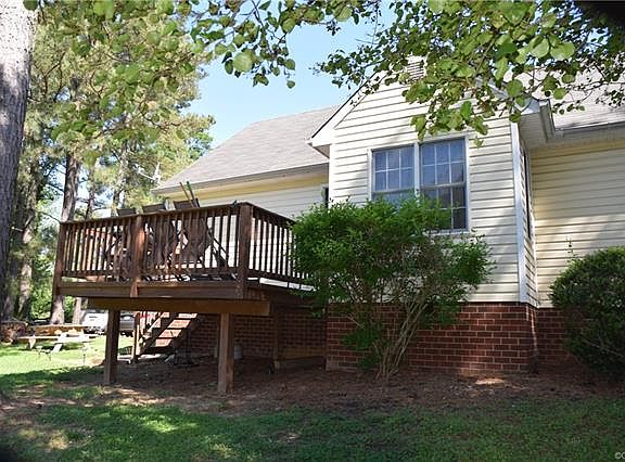4th image of 7955 Baneberry Dr