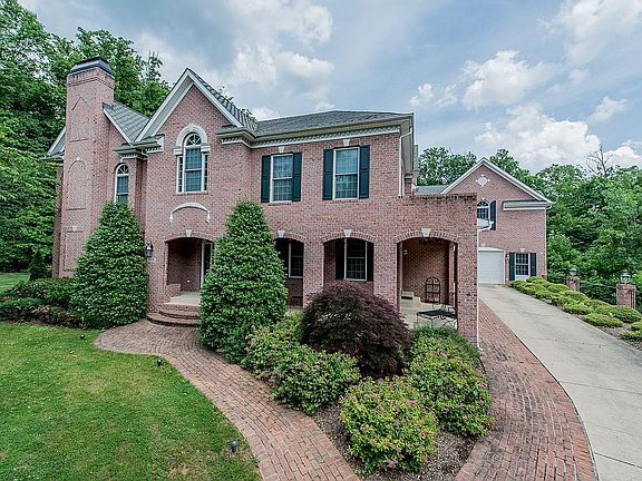 5th image of 1400 Forest Glen Ct