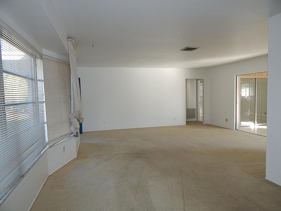 4th image of 1609 Larchwood Dr