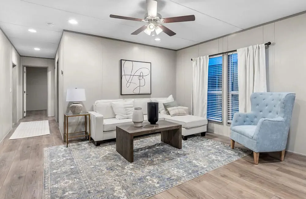 3 bed, 1140 sqft, $1,550 — Photo 3