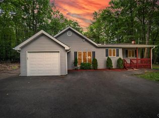 112 Crabapple Ln, Kunkletown, PA