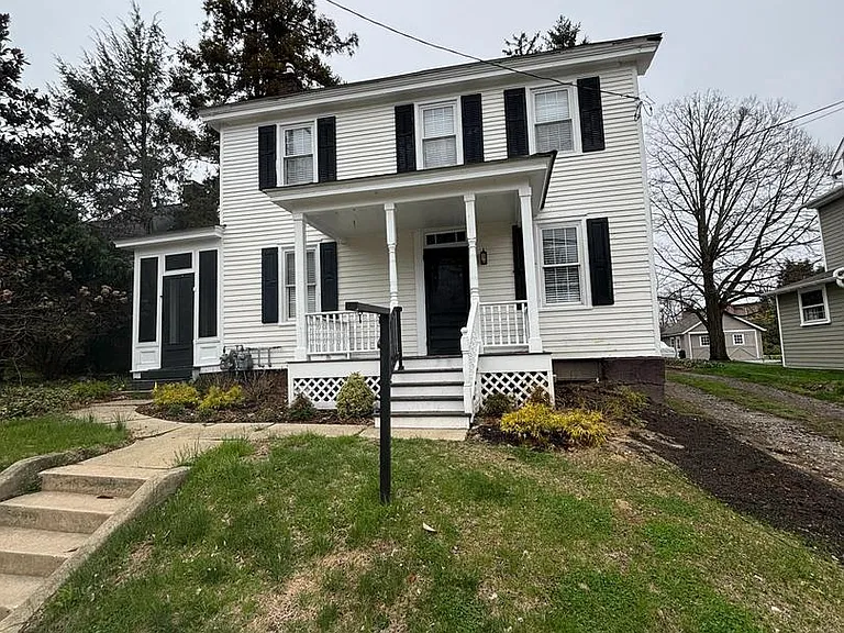 74 S Main St #B — Photo 1