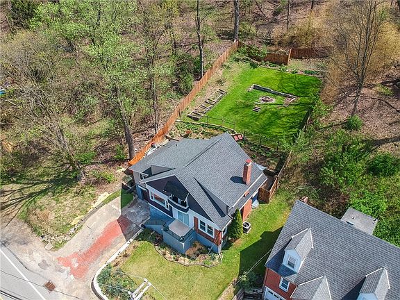 2nd image of 5216 Verona Rd