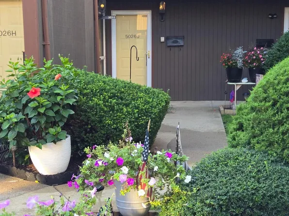 5026 N Convent Ln #J, Philadelphia, PA 19114